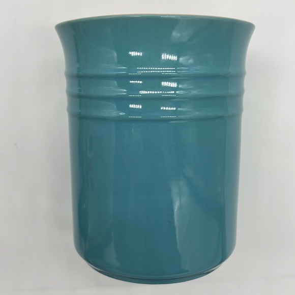 LeCreuset Utensil Crock - Picture 2 of 5